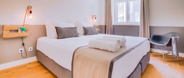 サリトレ バイ リスボン インサイド アウト