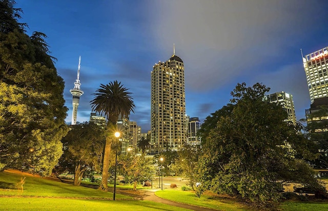 セントラル 1 ベッドルーム イン メトロポリス