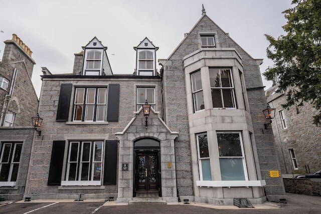 ザ ダッチ ミル ホテル