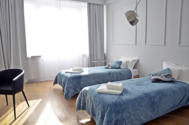 ロング ショート レント - プラク ズバヴィセラ