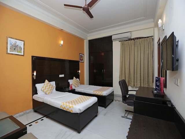 OYO 12075 ホテル レガリア リトリート