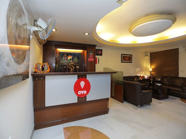 OYO 12075 ホテル レガリア リトリート