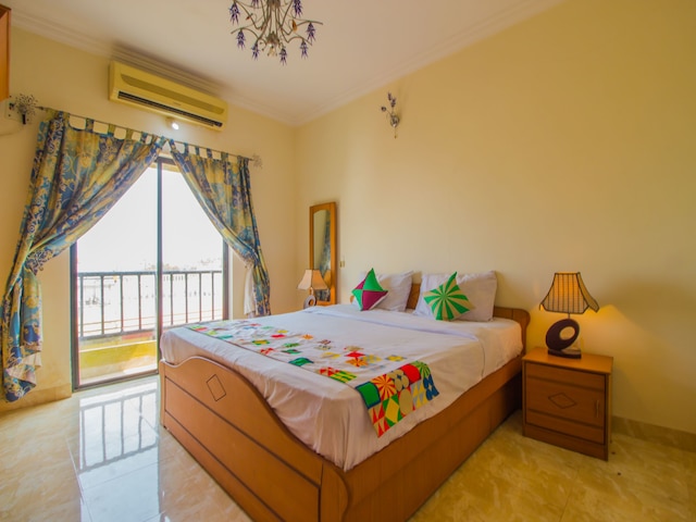 OYO 12867 ホーム ラグジュリアス 2BHK ニア エアポート