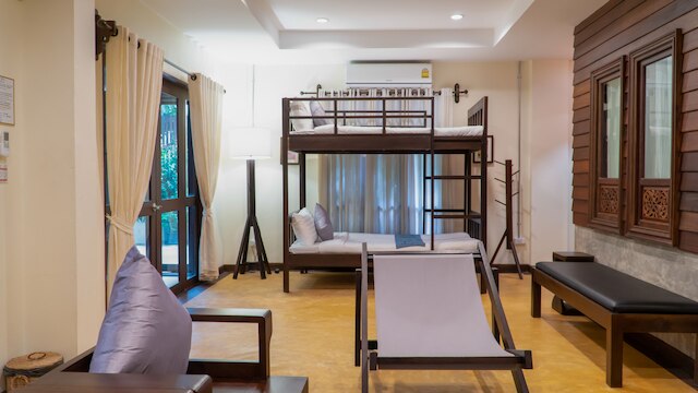 サニー V ホテル