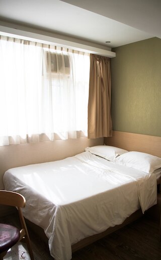 エース アパートメンツ香港