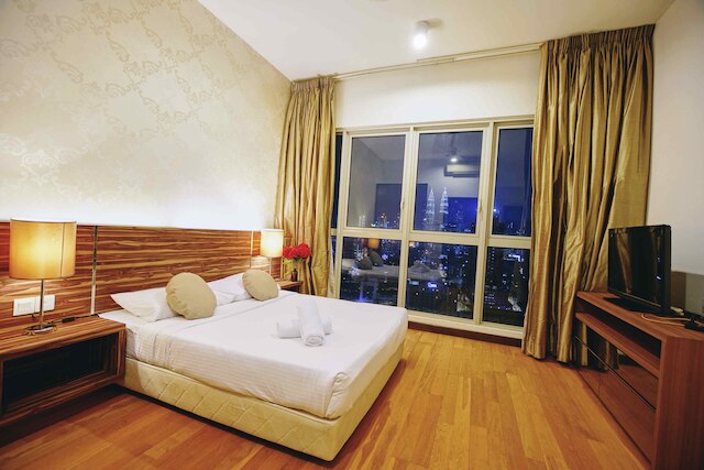 レガリア レジデンス アット KLCC ビュー スカイ プール バイ MC