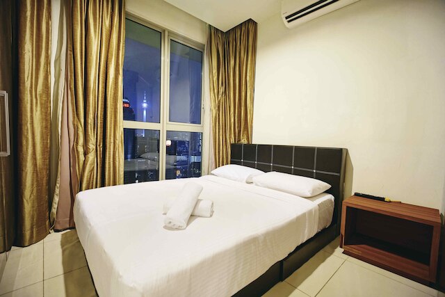 レガリア レジデンス アット KLCC ビュー スカイ プール バイ MC