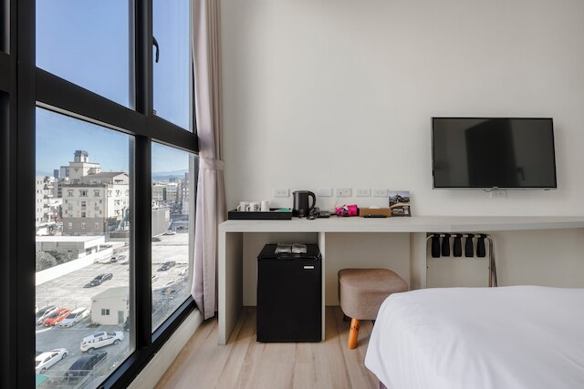 チェック イン エクスプレス 台中 フーシン (雀客快捷台中福星)