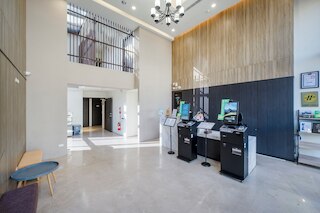 チェック イン エクスプレス 台中 フーシン (雀客快捷台中福星)