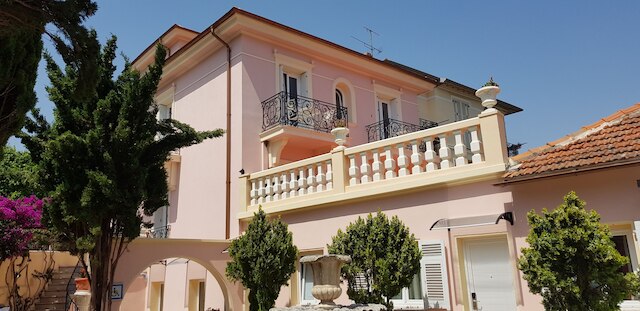 ホテル ラ シタデル