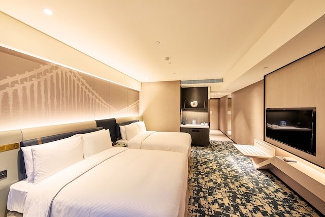 ヒルトン台北新板 (台北新板希爾頓酒店)