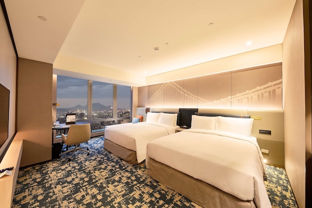 ヒルトン台北新板 (台北新板希爾頓酒店)