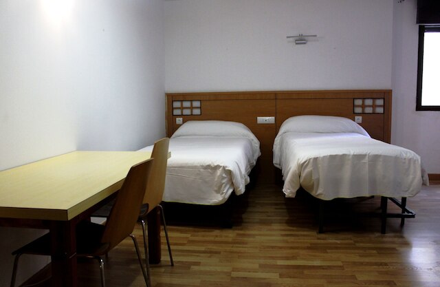 ホスタル アル アンダルス