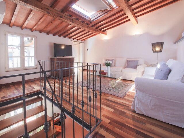 カルロッタズ ホーム