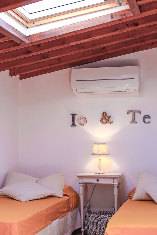 カルロッタズ ホーム