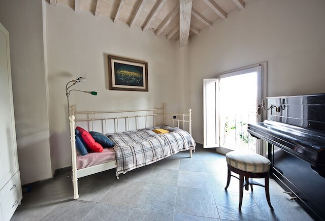 ペルゴラ イン パラッツォ レオパルディ