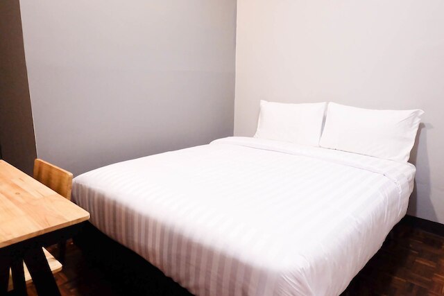 ラックス ルームズ ナイト バザール