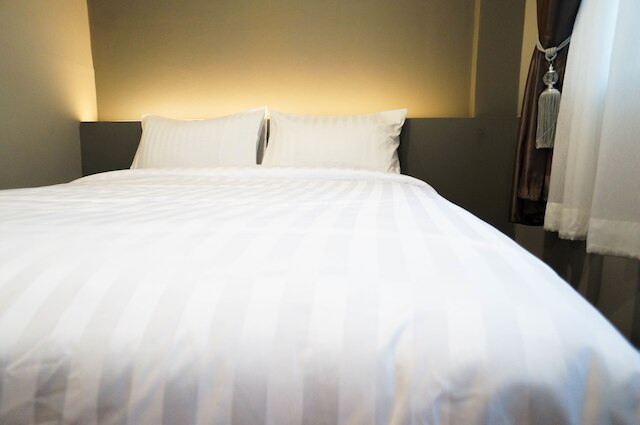 ラックス ルームズ ナイト バザール