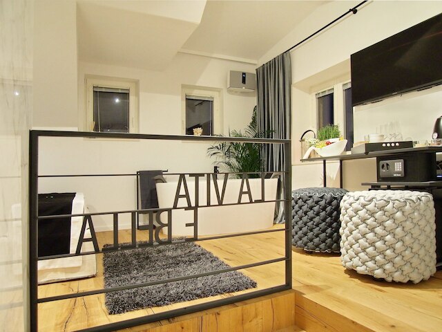 ラ ヴィタ エ ベラ II