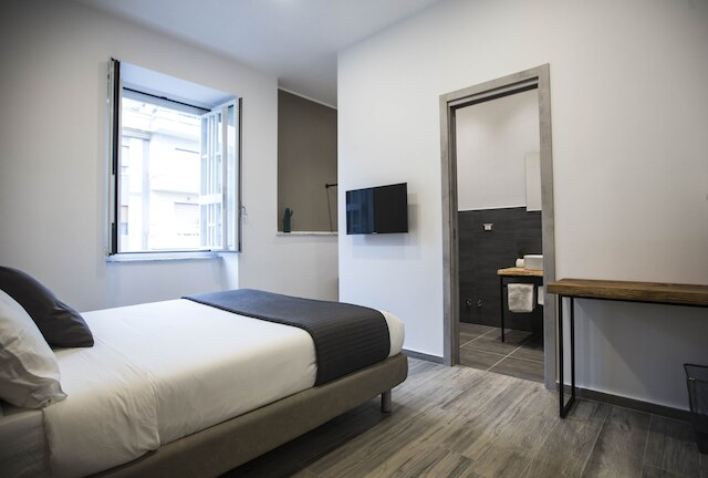 B&B GB ナポリ セントラル ステーション