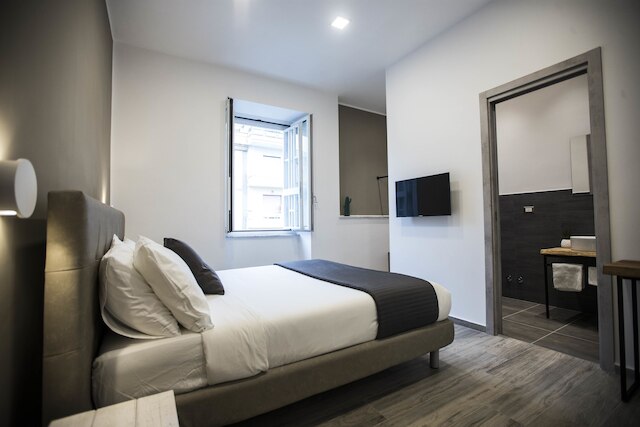 B&B GB ナポリ セントラル ステーション