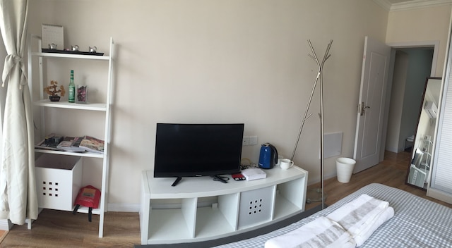 ヘンリーズ アパートメント - サウス シャンシ ロード