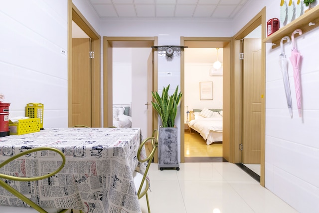 ヘンリーズ アパートメント - ジェンダ ロード