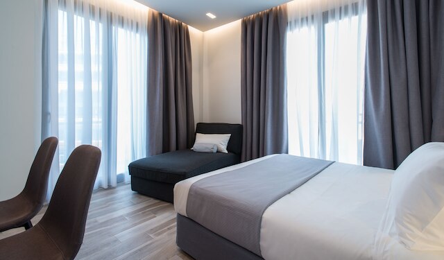 スポット アパート