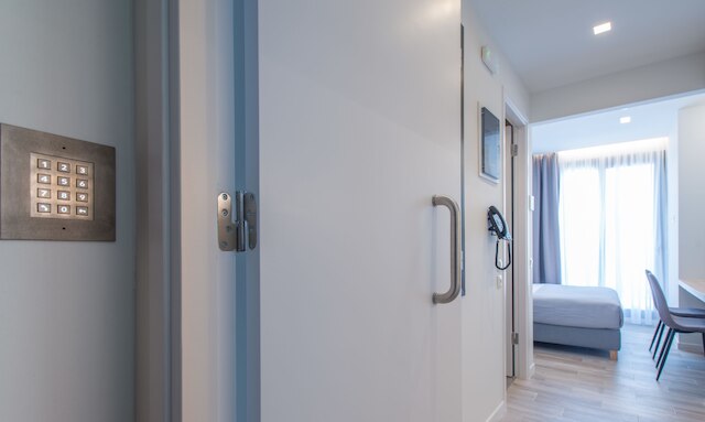 スポット アパート