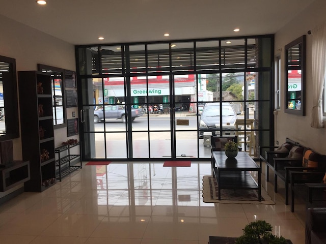 エイチツーオー ホテル (水京棧國際酒店)