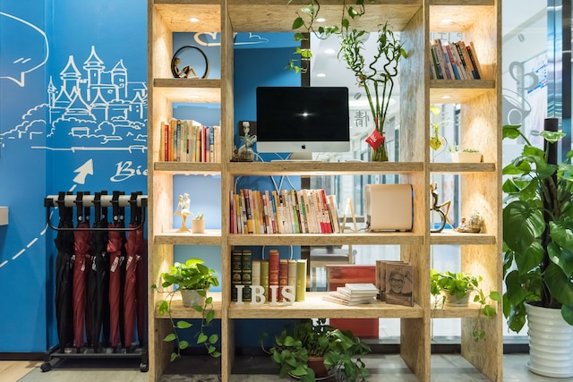 イビス 上海 長壽 (宜必思上海長壽路店)