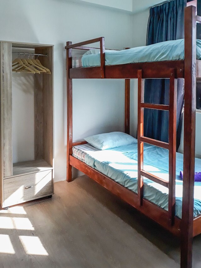 ステップインロッジ - ホステル