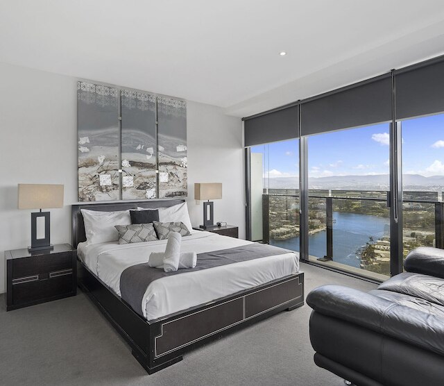 サークル オン カビル - Q ステイ