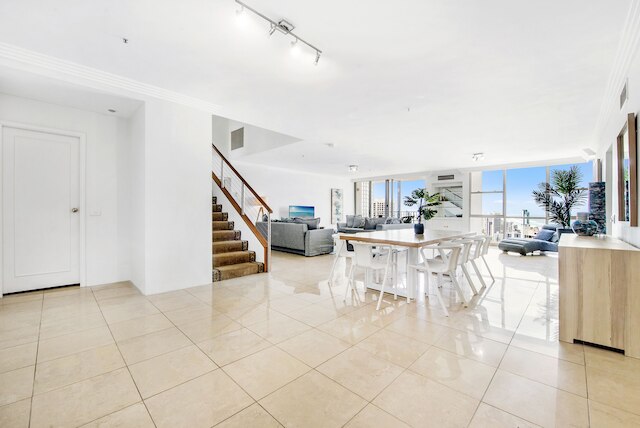 ゴールデン ゲート - Q ステイ