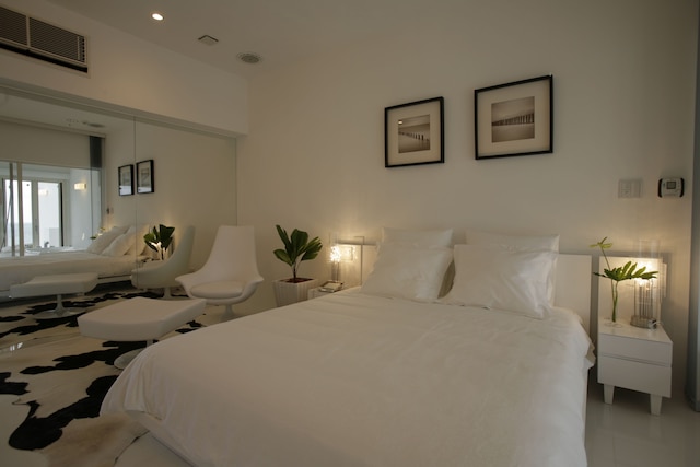 Windy Earth SILENT CLUB