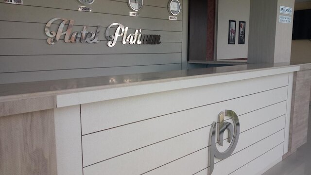 ホテル プラチナム