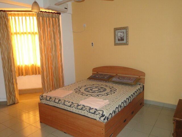 ブラマ サービゼズ - ステーション コート 2