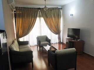 ブラマ サービゼズ - ステーション コート 2