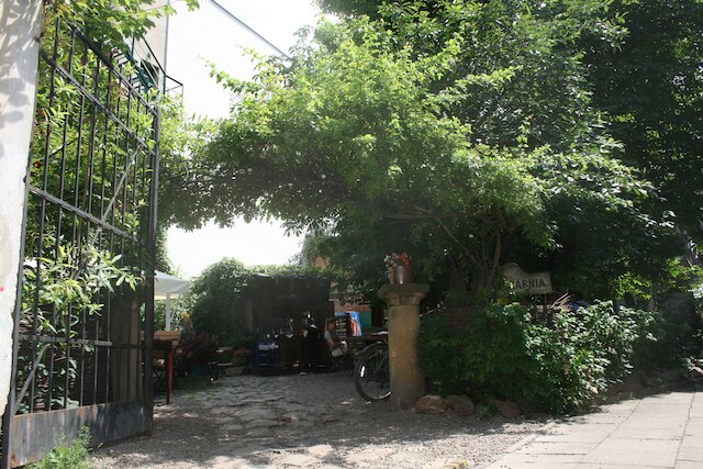 フォーク アパートメント メイセルサ ストリート チャーチ ビュー