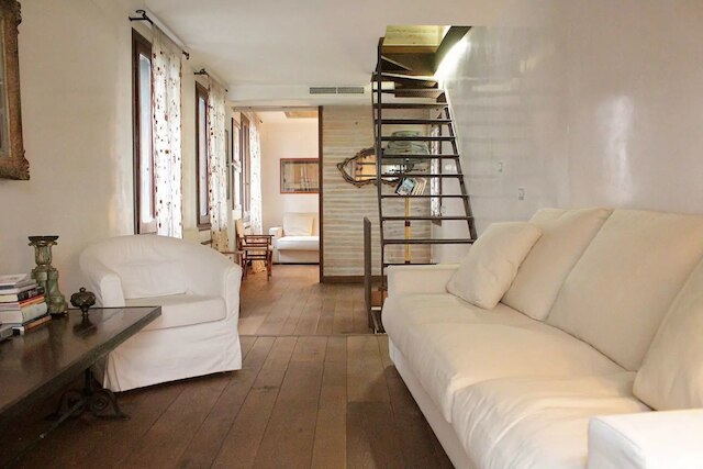 ベネチアン ハウス ウィズ テラス