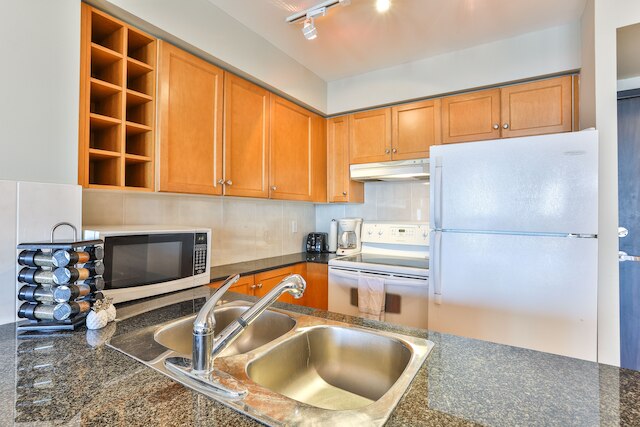 ダウンタウン ステューディオ イン ダンダス スクエア