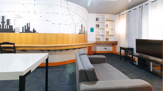 レッドドアーズ ニア キリノ ステーション