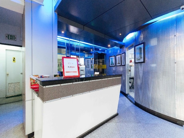 レッドドアーズ プラス アット バナウェ ケソン シティ ウィークリー ステイ