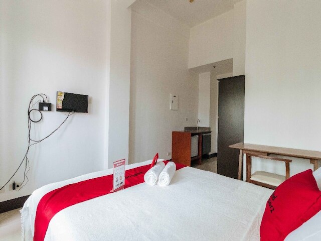 レッドドアーズ プラス アット バナウェ ケソン シティ ウィークリー ステイ