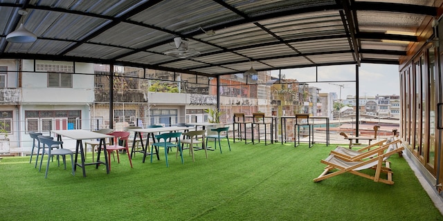 ティンバー ホステル