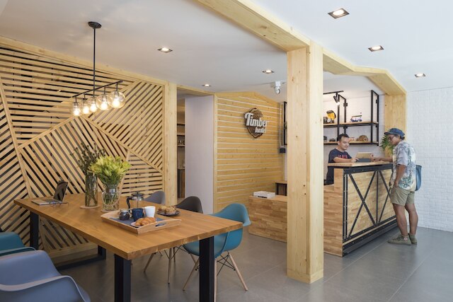 ティンバー ホステル