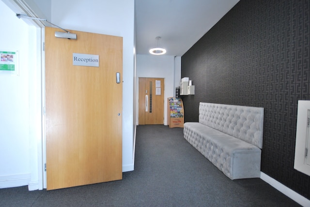 アタナ アパートメンツ