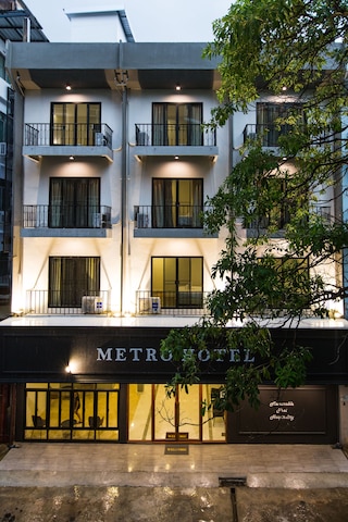 メトロ ホテル