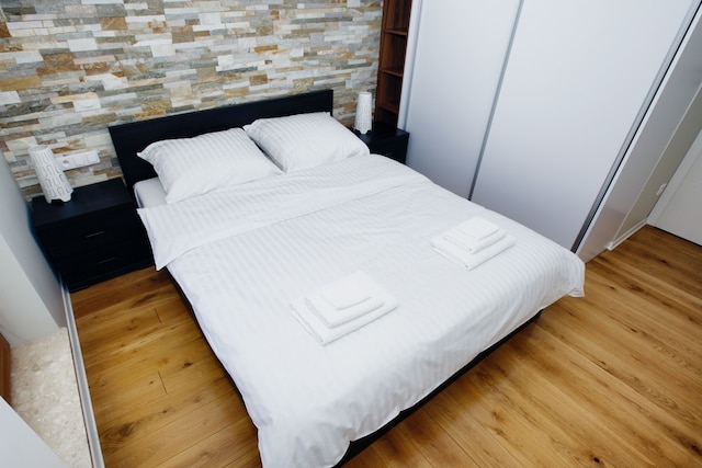 シティ オブ ザ キングス グリーン サイレンス アパートメント