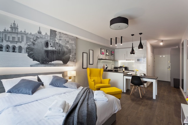 シティ オブ ザ キングス シティ ポイント アパートメンツ